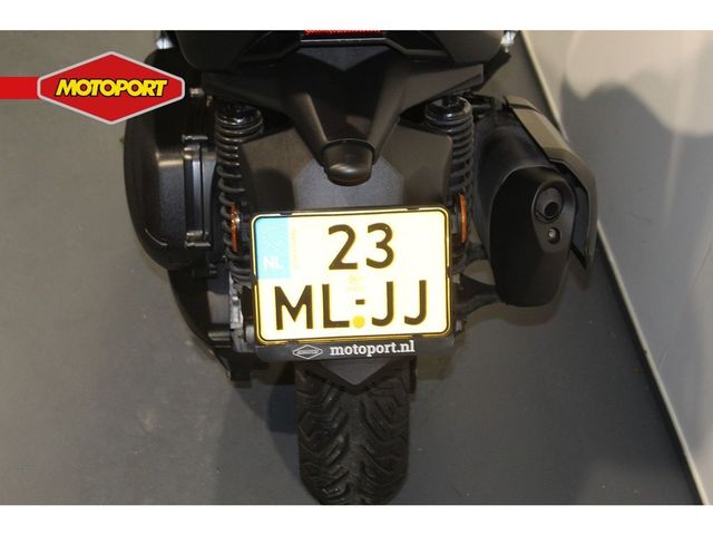 yamaha - x-max-300-abs