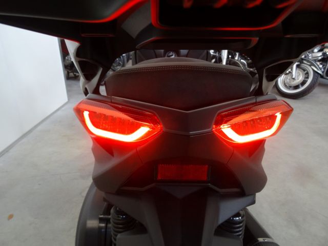 yamaha - x-max-300-tech-max