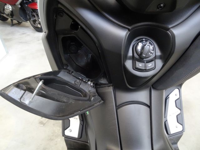 yamaha - x-max-300-tech-max