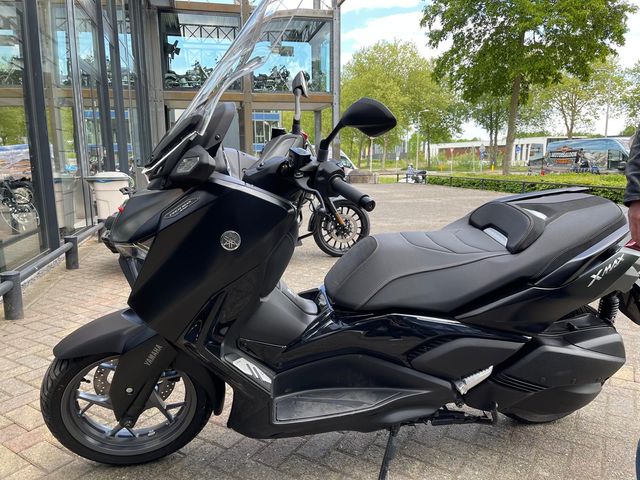 yamaha - x-max-300-tech-max