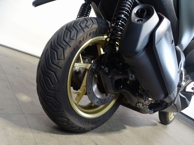 yamaha - x-max-300-tech-max