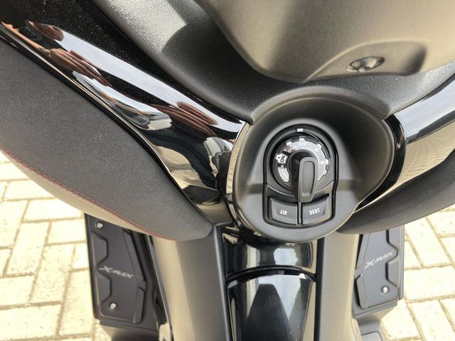 yamaha - x-max-300-tech-max