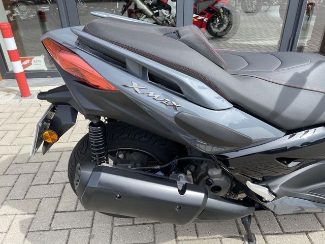 yamaha - x-max-300-tech-max