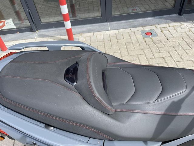yamaha - x-max-300-tech-max