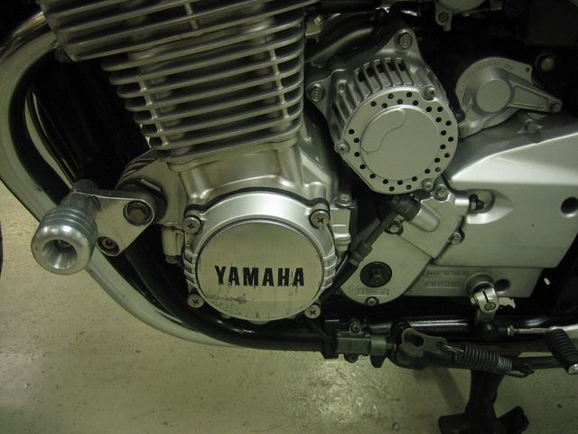 yamaha - xjr-1300