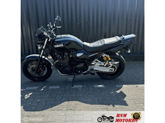 yamaha - xjr-1300