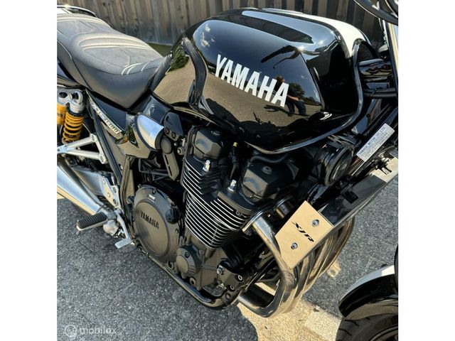 yamaha - xjr-1300