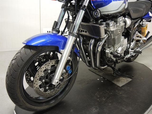 yamaha - xjr-1300