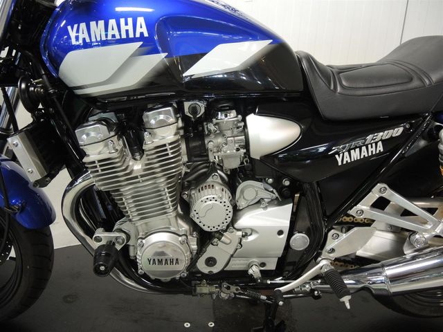 yamaha - xjr-1300