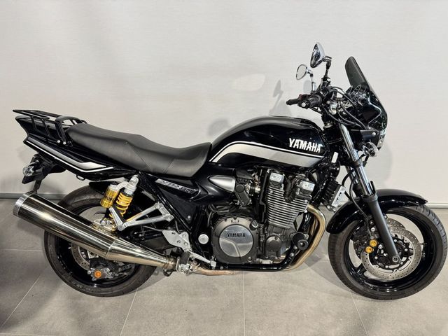 yamaha - xjr-1300