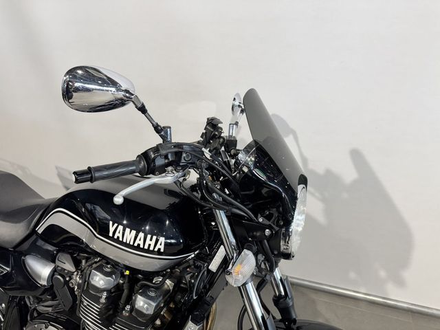 yamaha - xjr-1300