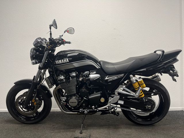 yamaha - xjr-1300