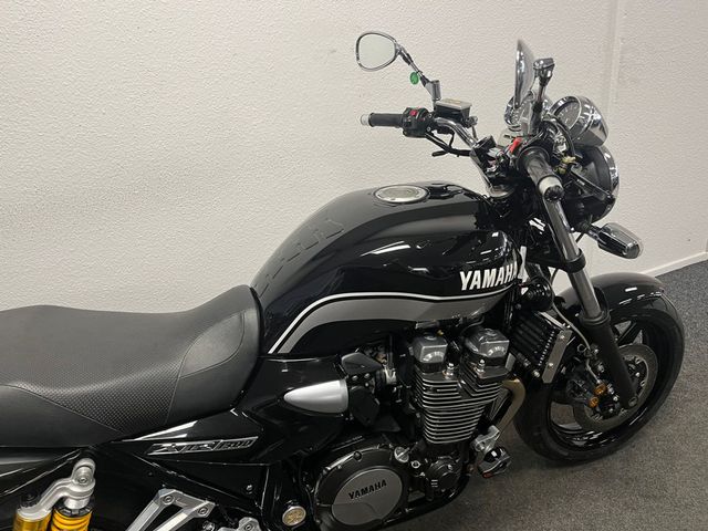 yamaha - xjr-1300