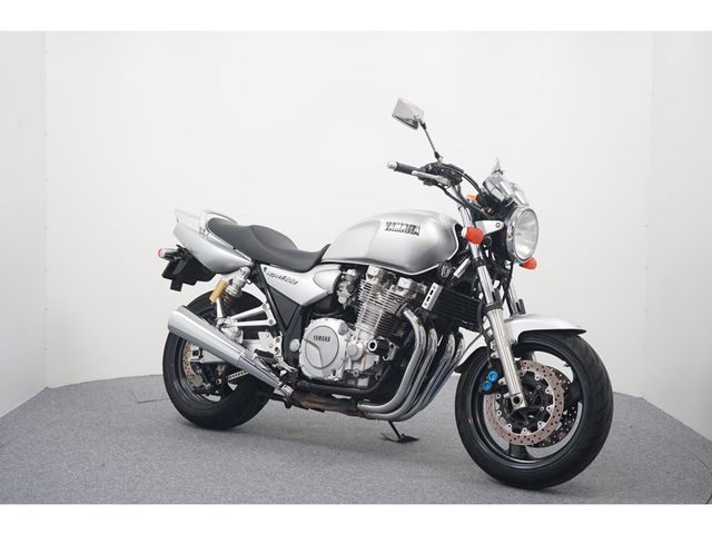 yamaha - xjr-1300