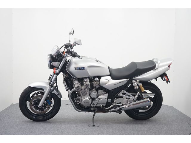 yamaha - xjr-1300