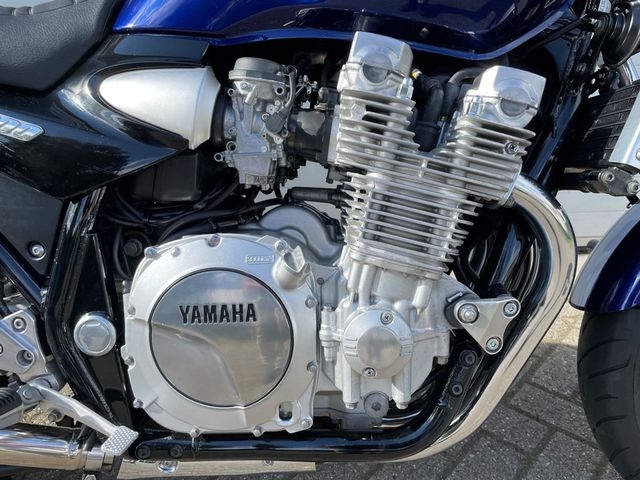 yamaha - xjr-1300