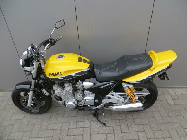 yamaha - xjr-1300