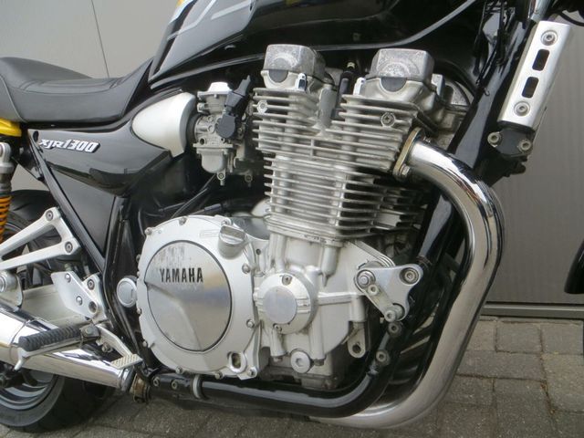 yamaha - xjr-1300