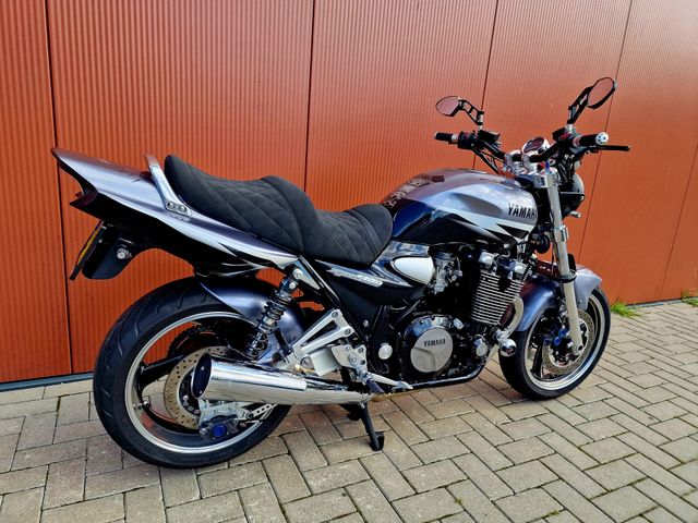 yamaha - xjr-1300