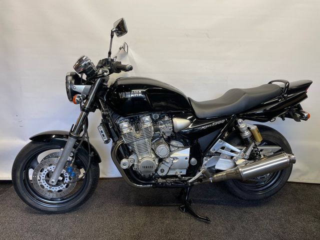 yamaha - xjr-1300