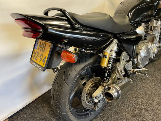 yamaha - xjr-1300