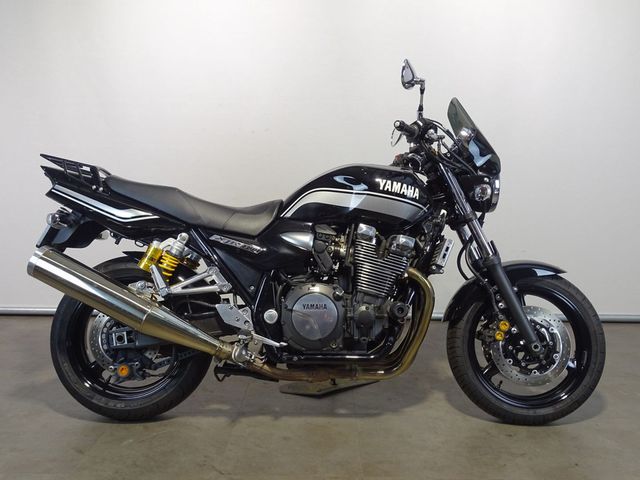 yamaha - xjr-1300