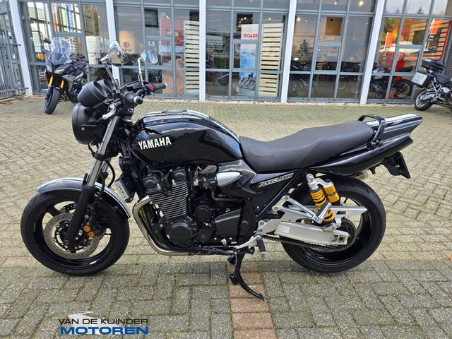 yamaha - xjr-1300