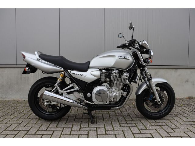 yamaha - xjr-1300