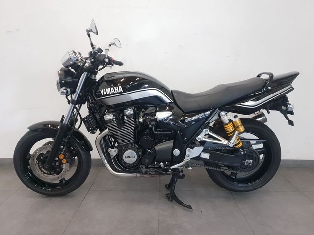 yamaha - xjr-1300