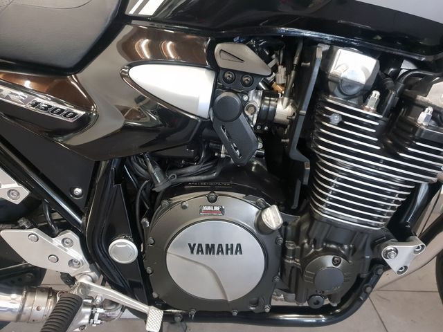 yamaha - xjr-1300