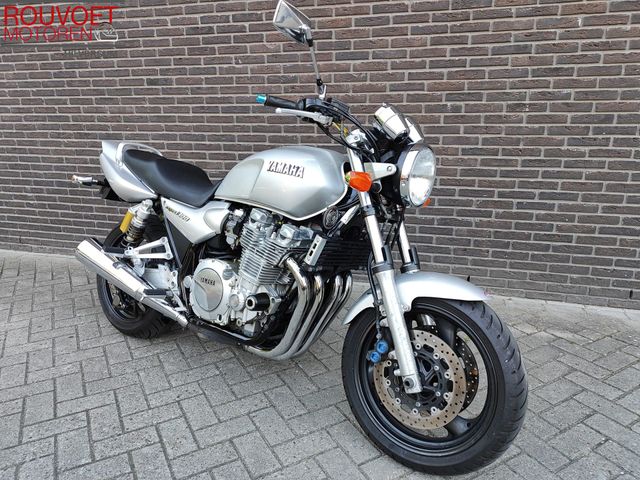 yamaha - xjr-1300