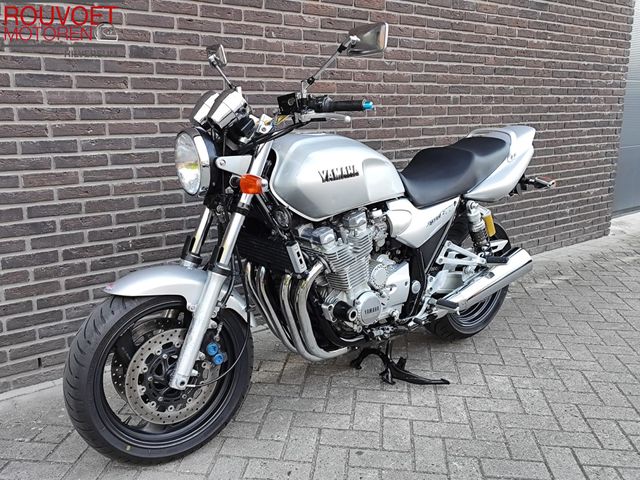 yamaha - xjr-1300