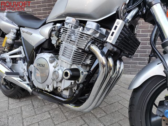 yamaha - xjr-1300