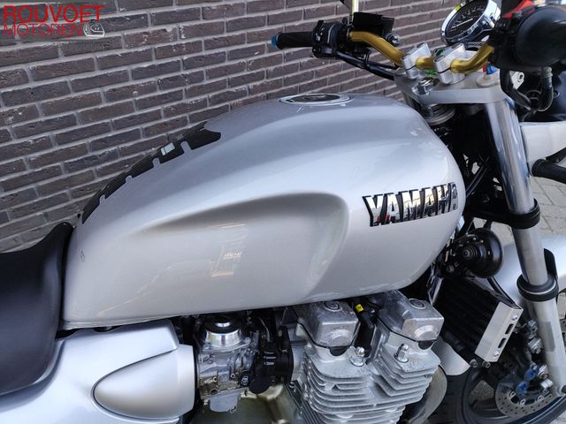 yamaha - xjr-1300