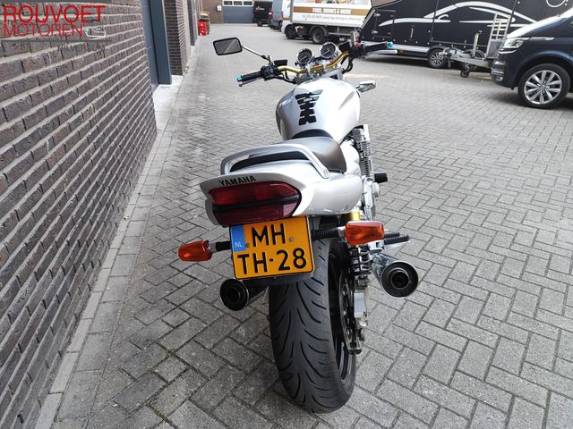 yamaha - xjr-1300