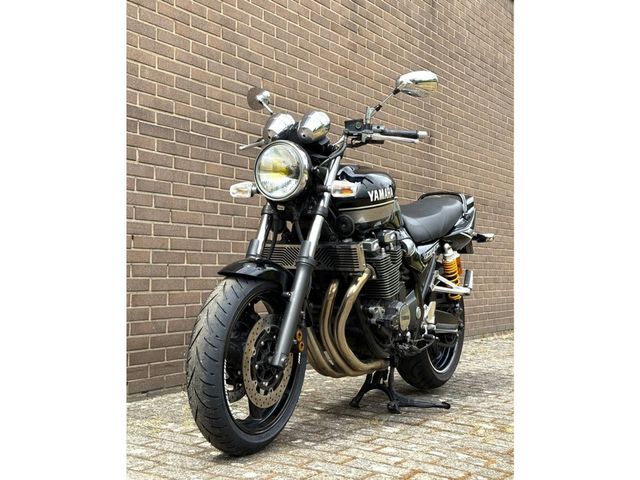 yamaha - xjr-1300