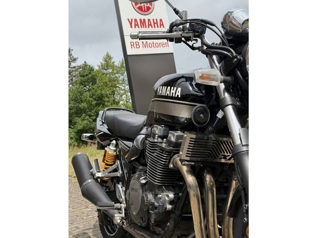 yamaha - xjr-1300