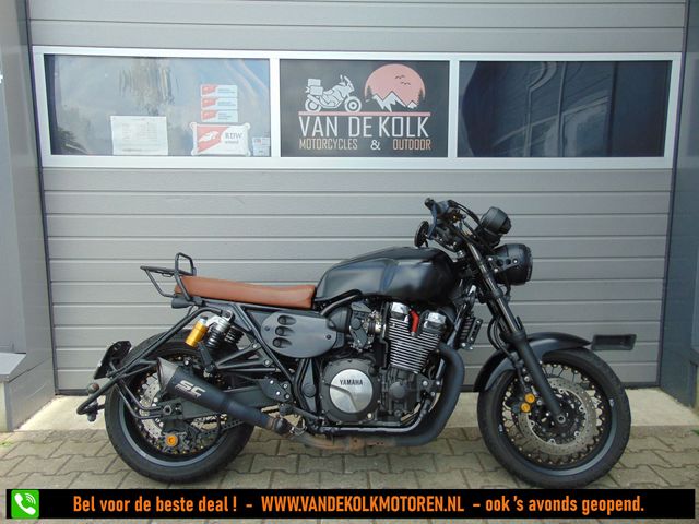 yamaha - xjr-1300-racer