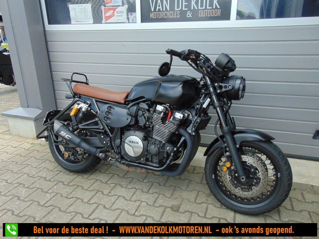 yamaha - xjr-1300-racer