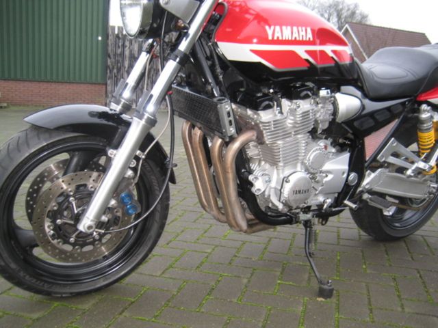 yamaha - xjr-1300-sp