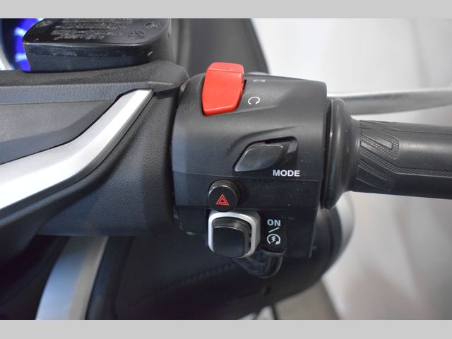 yamaha - xp-530-t-max