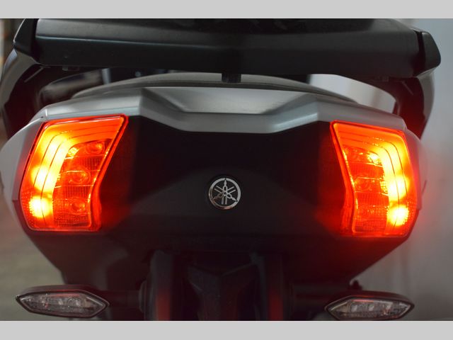 yamaha - xp-530-t-max