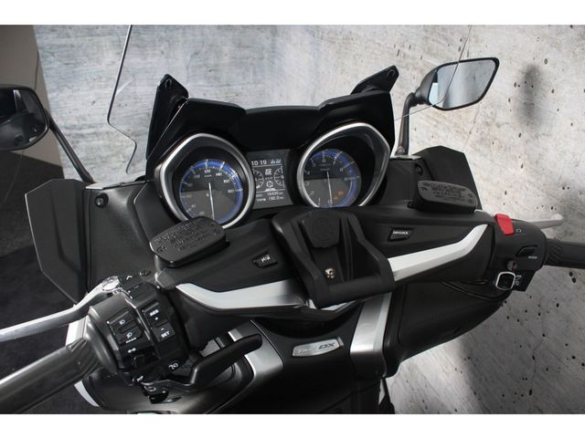 yamaha - xp-530-t-max-abs