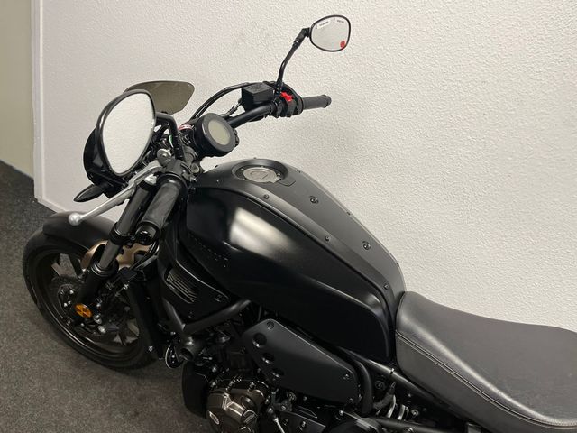 yamaha - xsr-700