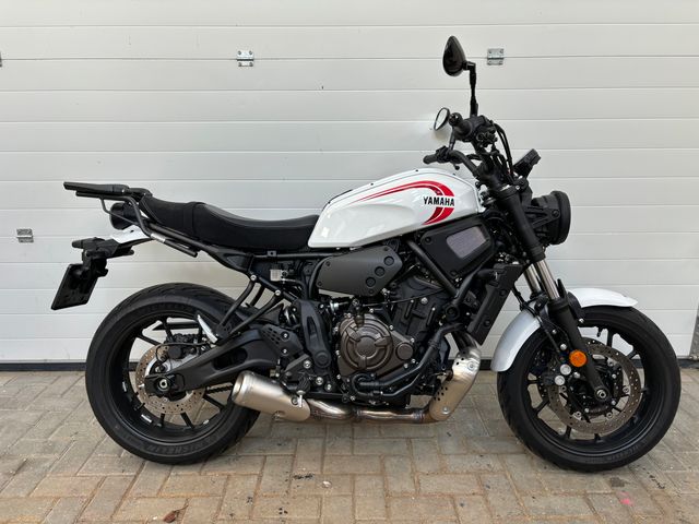 yamaha - xsr-700