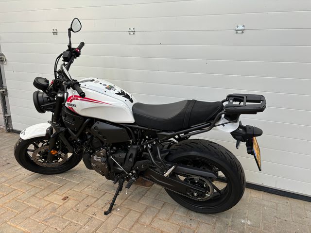 yamaha - xsr-700