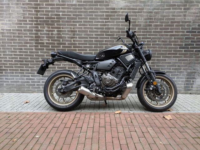 yamaha - xsr-700