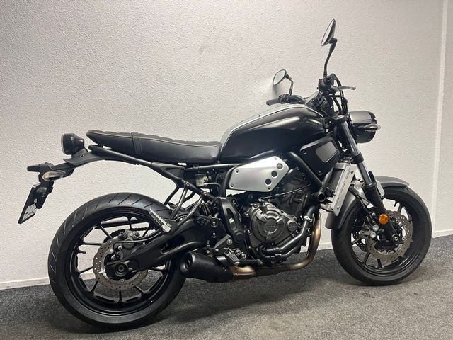 yamaha - xsr-700-abs