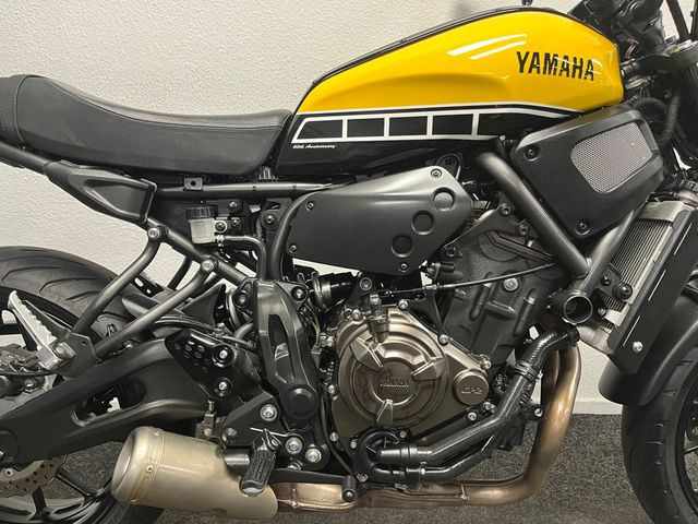 yamaha - xsr-700-abs