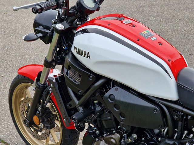 yamaha - xsr-700-abs